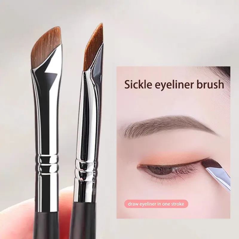 Sichel-Eyeliner-Pinsel, Lidschatten-Klingenpinsel, Detailpinsel, diagonale Augenbrauenpinsel, unter dem Lid zum Schlafen von Seidenraupen-Make-up-Werkzeugen