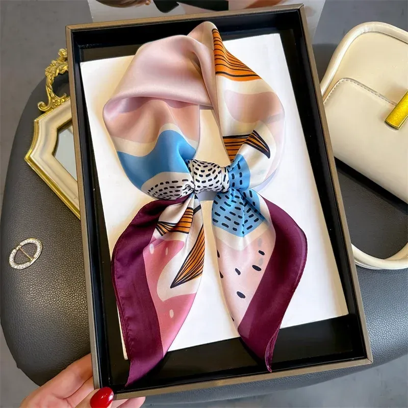 Frauen Imitation Seide Schal Platz Haarbänder Foulard Weibliche Floral Halstuch Bandana Schals Dame Kleine Hijab 70*70 cm