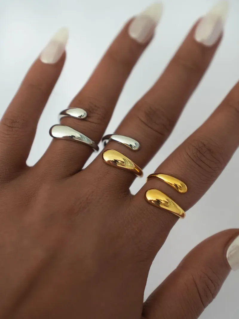 Schicker, einzigartiger, ungewöhnlicher Ring aus Edelstahl, wasserabweisend, 18 Karat PVD-beschichtet, schlicht, schlankes Metall, Modeschmuck, Bijoux-Geschenk