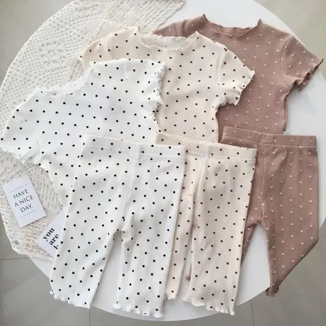 Neue Koreanische Hause Kleidung Baby Mädchen Sommer Pyjamas Anzüge Zwei-stück Flora Print T-shirt 1-8 Jahre Kurzarm tops + Kurze Hosen