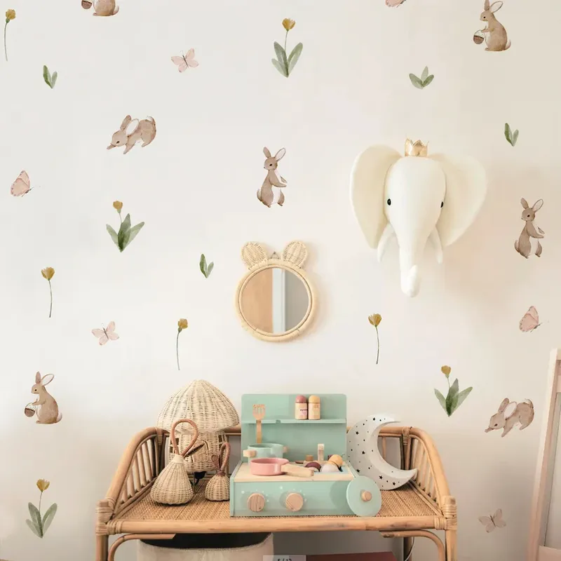 Sommerlicher Aquarell-Wandaufkleber mit niedlichen Hasen und Blumen für Kinderzimmer, wiederverwendbare und abnehmbare Wandaufkleber zum Abziehen und Aufkleben für Kinder