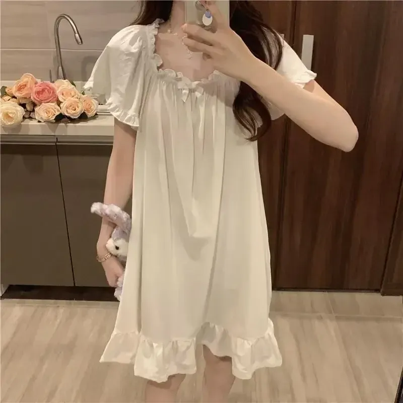 Weiße mittellange Nachthemden, Sommer-Pyjamas, Damen-Hauskleidung, neues Kleid, koreanische Nachtwäsche zum Schlafen, sexy Nachtwäsche für Damen, Oberteil