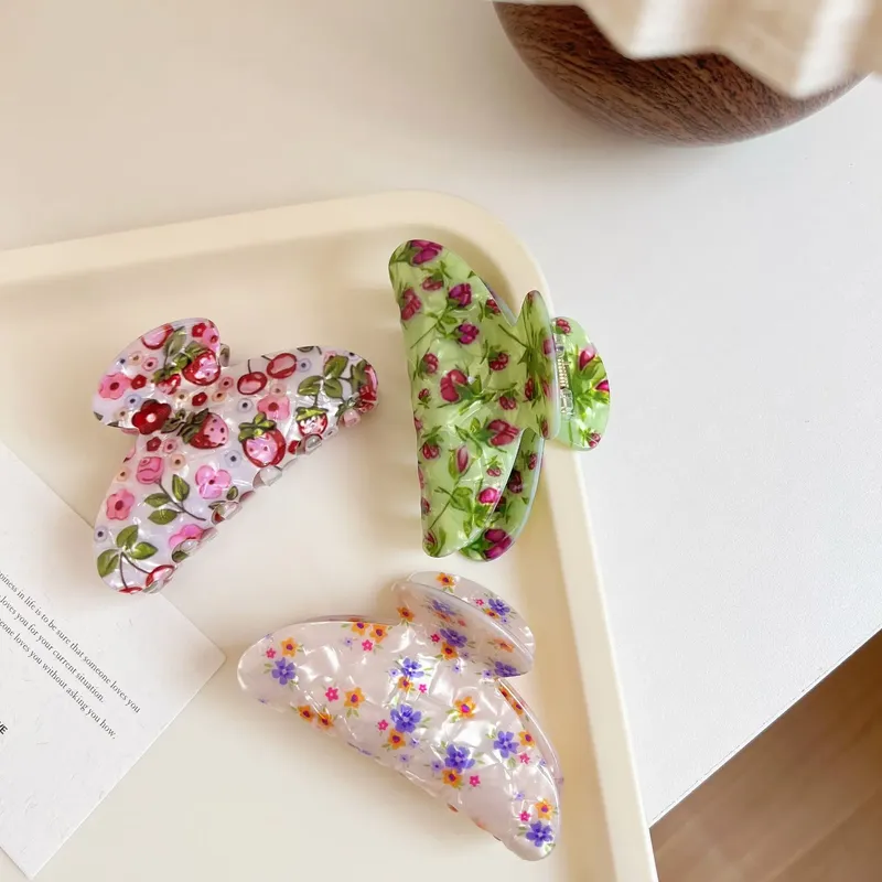 1/3 Stück Neuer bedruckter Acryl-Clip mit Retro-Blumenschönheit, Hai-Clip mit modischer und eleganter Frisur