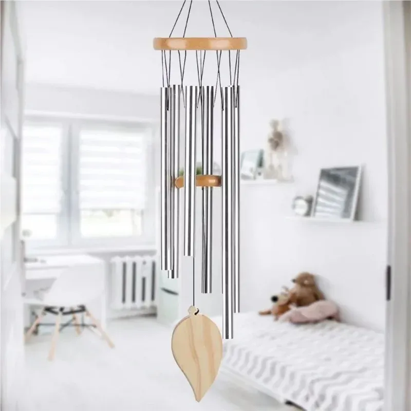 Verheißungsvolles Windspiel, 6 Glocken-Anhänger zum Aufhängen, zur Heimdekoration. Der Klang ist klar und elegant. Geeignet für den Innenbereich