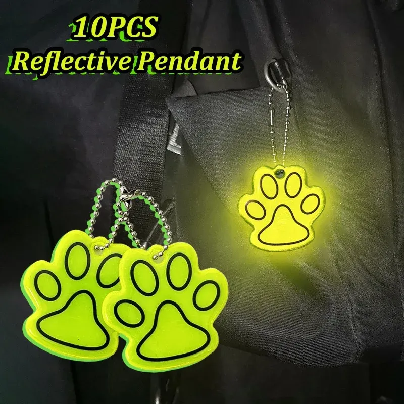10PCS Nette Katze Pfote Reflektierende Schlüsselbund Nacht Sicherheit Kinder Haustier doppelseitige Reflektierende Rucksack Zubehör Anhänger