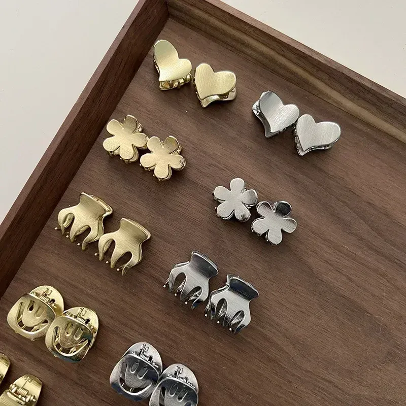 2 Teile/los Metall Lächeln Gesicht Mini Haarspangen Neue Trend Koreanische Kleine Haar Klaue Für Mädchen Einfache Liebe Greifen Haar Clip Pferdeschwanz clips