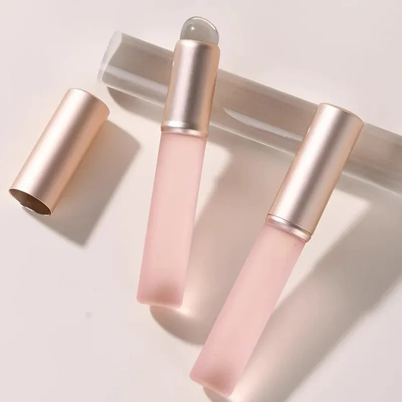 Wholesale1pc Wisch Pinsel Mädchen Werkzeuge Make-Up Frauen Kopf Weiche Lippen Pinsel Pro Lippenstift Silikon Runde Kosmetik Pinsel Anwendung