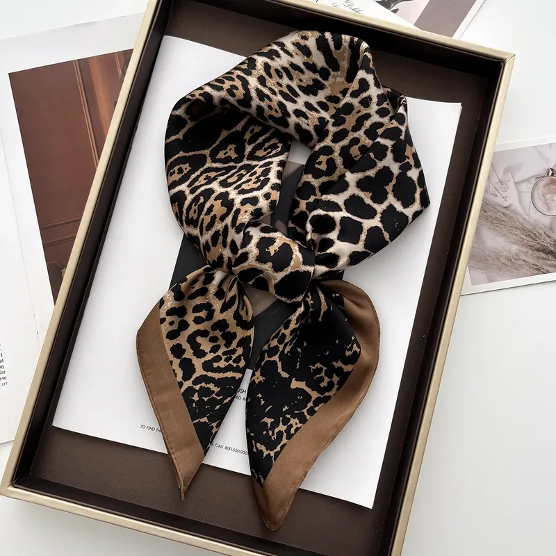 Luxus Floral Print Weibliche Satin Neck Schal Platz Haar Schals Foulard Kopf Band Schals Wraps Halstuch Bandana Frauen