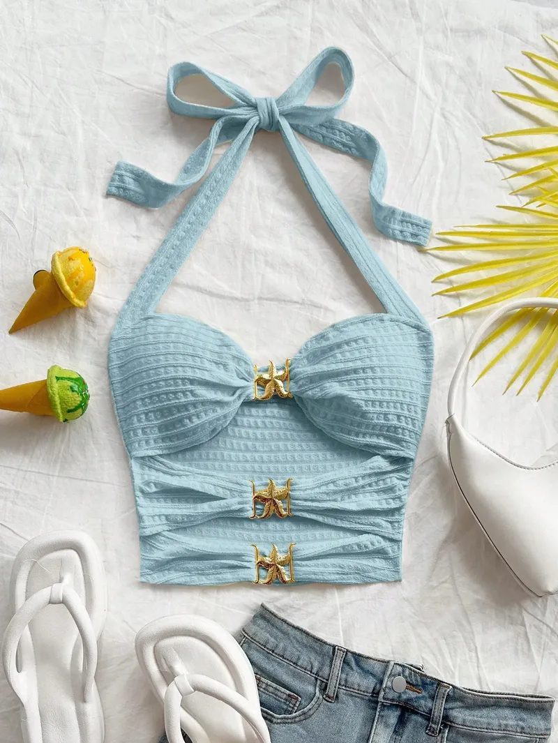 Schlankmachendes, ausgehöhltes, mit fünfzackigem Stern eingelegtes, vielseitiges Neckholder-Top im Pure Desire-Stil für den Sommer
