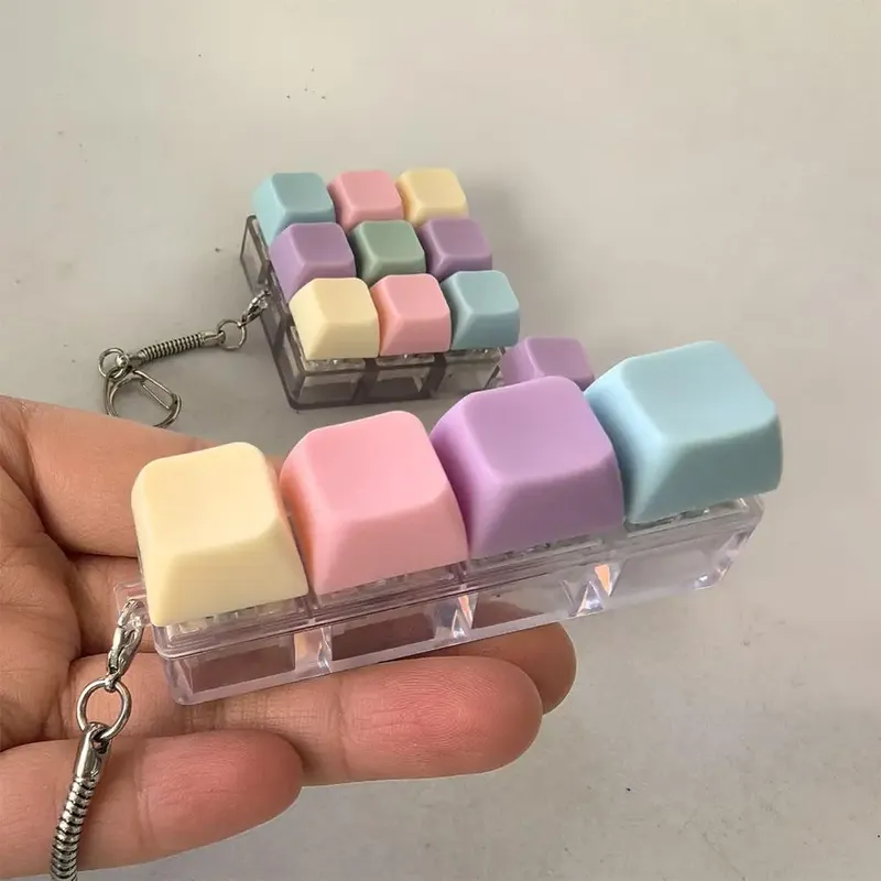 1/4/5/9 Tasten Tastatur Fidget Clicker Mechanische Tastatur Fidget Schlüsselanhänger für Geschenke, um die langweilige Zeit zu bestehen (ohne LED-Licht)