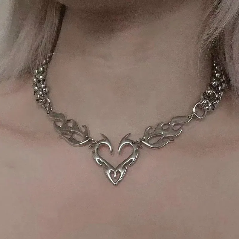 Y2K Punk Silber Hohle Flamme Herz Anhänger Damen Hip Hop Party Schmuck Geschenk