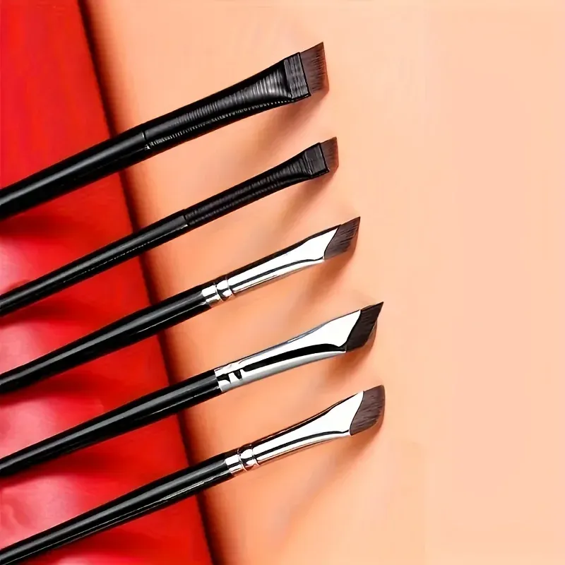 5-teiliges Eyeliner-Pinsel-Set, mit geneigter feiner Klinge, geeignet für präzise Anwendungen – geeignet für alle Hauttypen.
