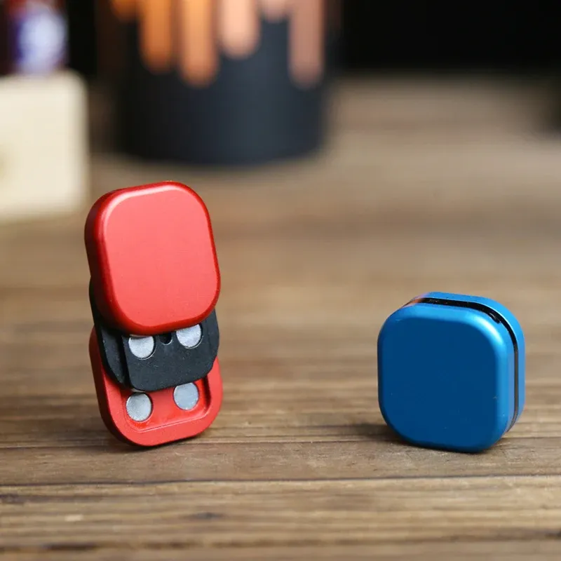 Aluminiumlegierung Mini 3-lagiger Zappeln Haptischer Schieber Metall EDC Zappelspielzeug Erwachsenes Stressabbau-Spielzeug für Erwachsene Kinder Geschenk