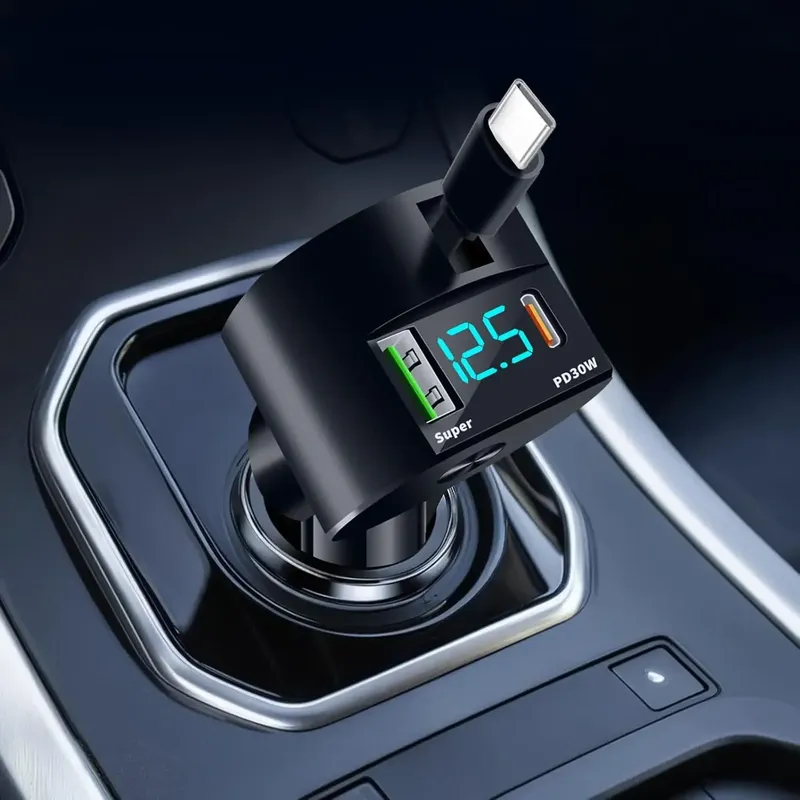 Verbessertes einziehbares Autoladegerät 3 in 1, 69 W Schnellladung PD30 W + 2,4 A Spannungsanzeige, Doppelkabel für iPhone und Android
