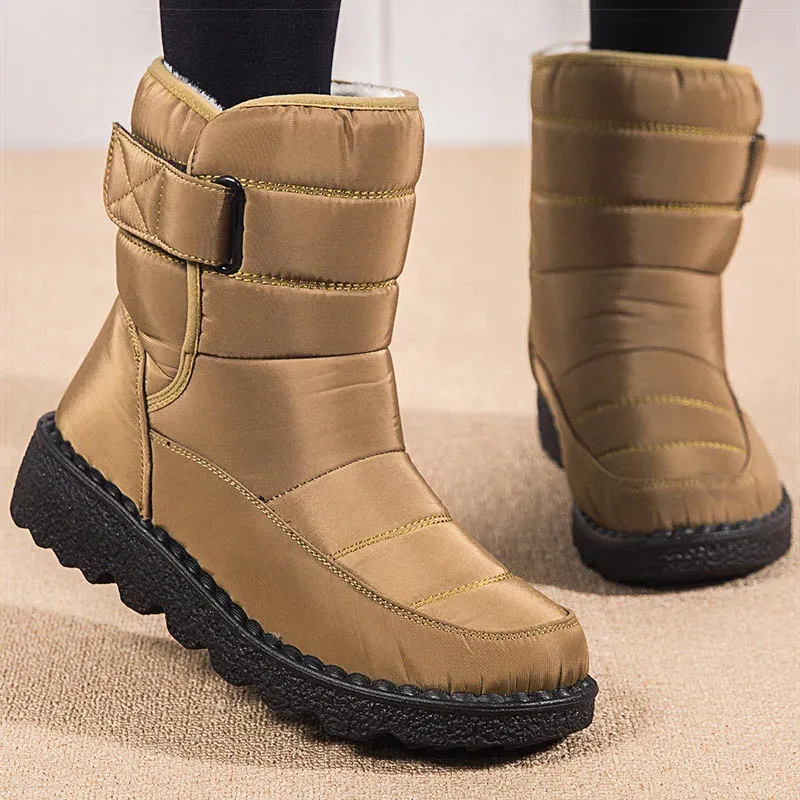 Stiefel Low Heels Winter Stiefel Frauen Leichte Schnee Stiefel Pelz Schuhe Winter Schuhe Frau Mittleren Botas Mujer Kampf Schuhe