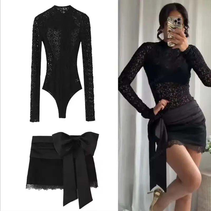 Frauen 2025, Herbst, neuer Spitzen-Body für Damen, Schwarz, Cutwork, O-Ausschnitt, lange Ärmel, Bodys + Spleißen, Minirock-Anzug