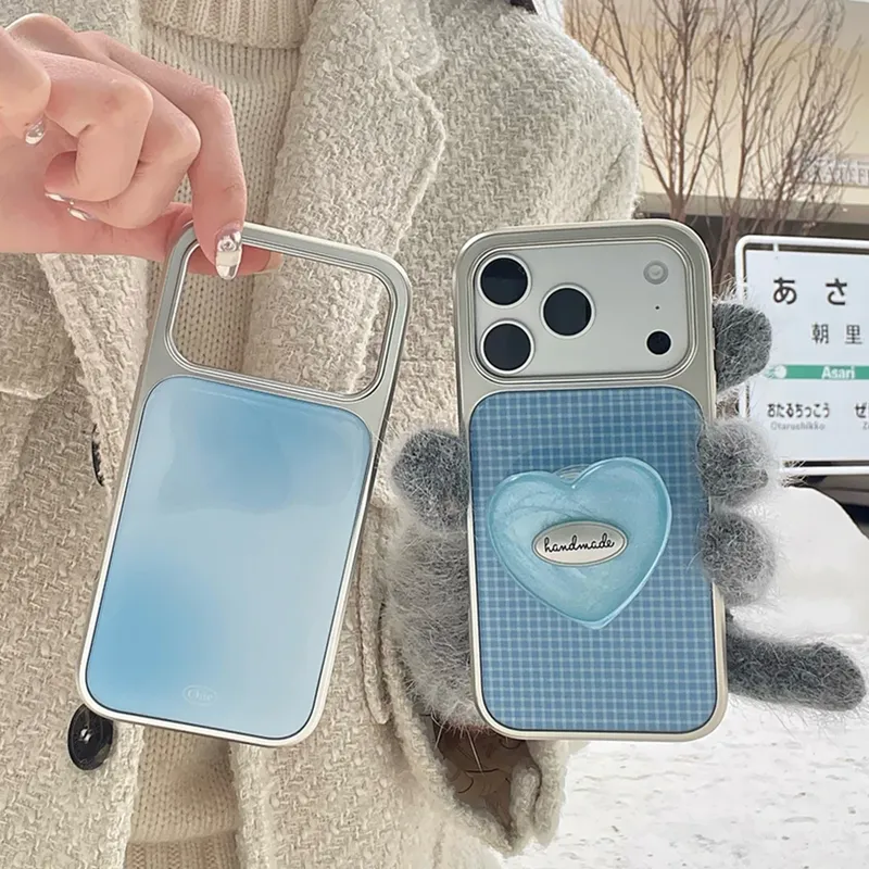 Frisches blaues Gittermuster, Farbverlauf, silberner Rand, Tropfenkleber, Liebesherz, mit Halter, Handyhülle für iPhone 17, 16, 15, 14 Pro Max