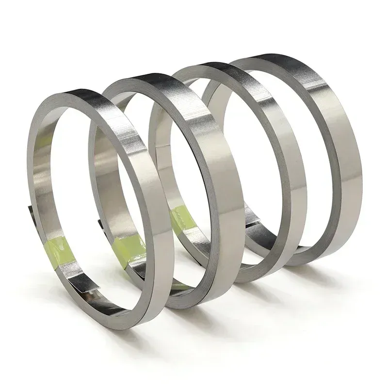 10 m/Rolle 18650 Li-Ionen-Akku, vernickelter Streifenverbinder, 0,1 mm, 0,12 mm, 0,15 mm, 0,2 mm Battrey-Stecker, Punktschweißstahlgürtel