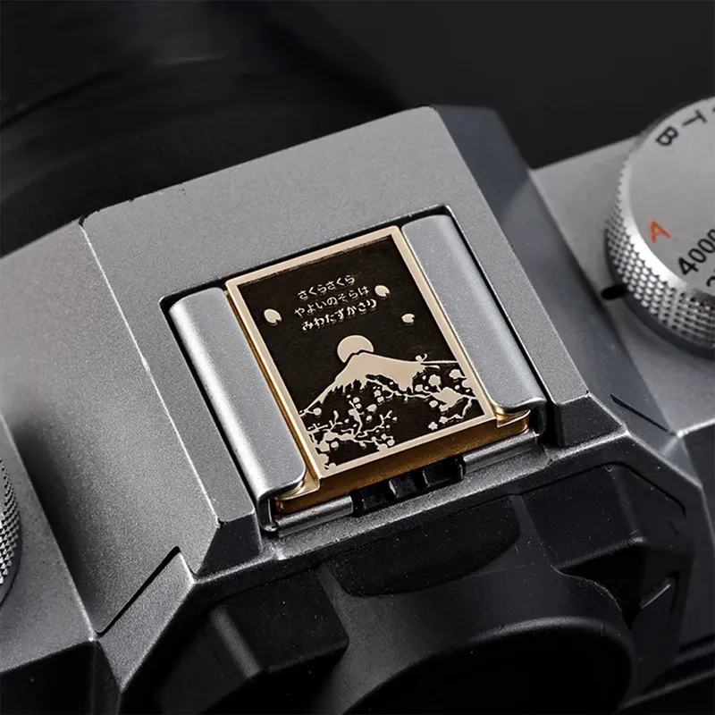 Kamera-Blitzschuh-Abdeckung, geeignet für Fuji XS20 x100VI XM5 XT50 Canon R8 r50 r6 Nikon Z50 ZFC Z30 Micro Single Metal Staubschutz
