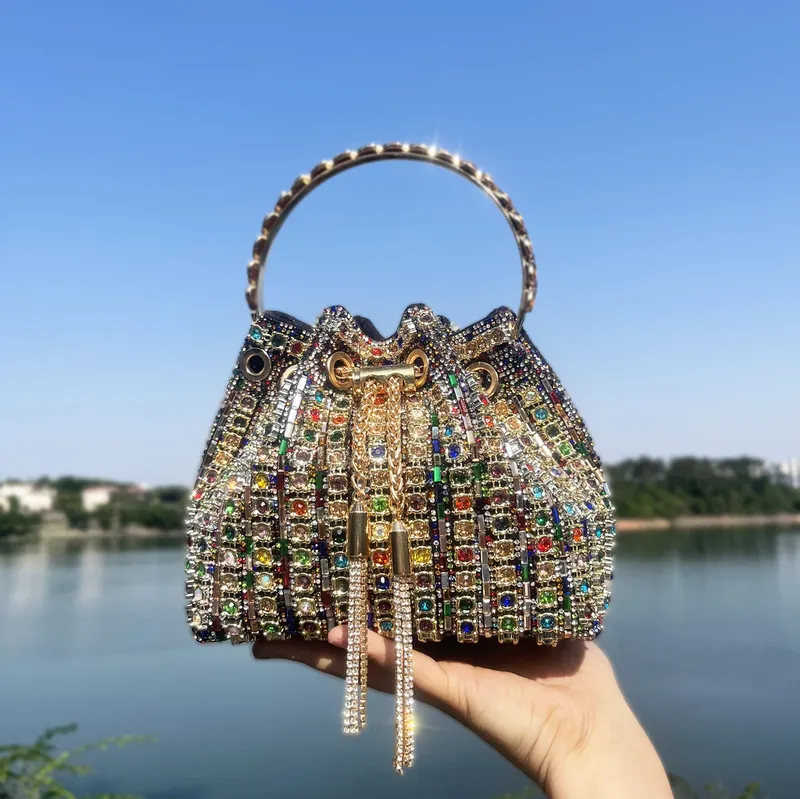 Luxuriöse Designer-Geldbörsen und Handtaschen für Damen, Eimer-Clutch, Abend- und Banketttasche, Umhängetasche mit Kristall-Strasssteinen