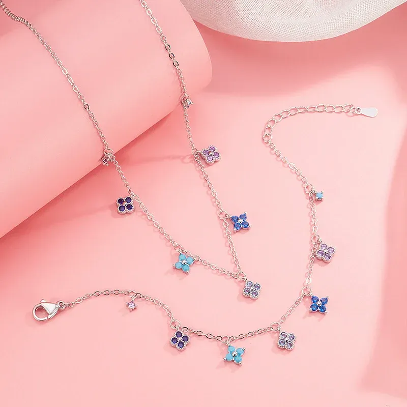 925 Sterling Silber Neues Mehrfarbiges Vierblättriges Kleeblatt Funkelndes Diamant-Armband und Fußkettchen für Damen Halsketten-Accessoires Geschenk