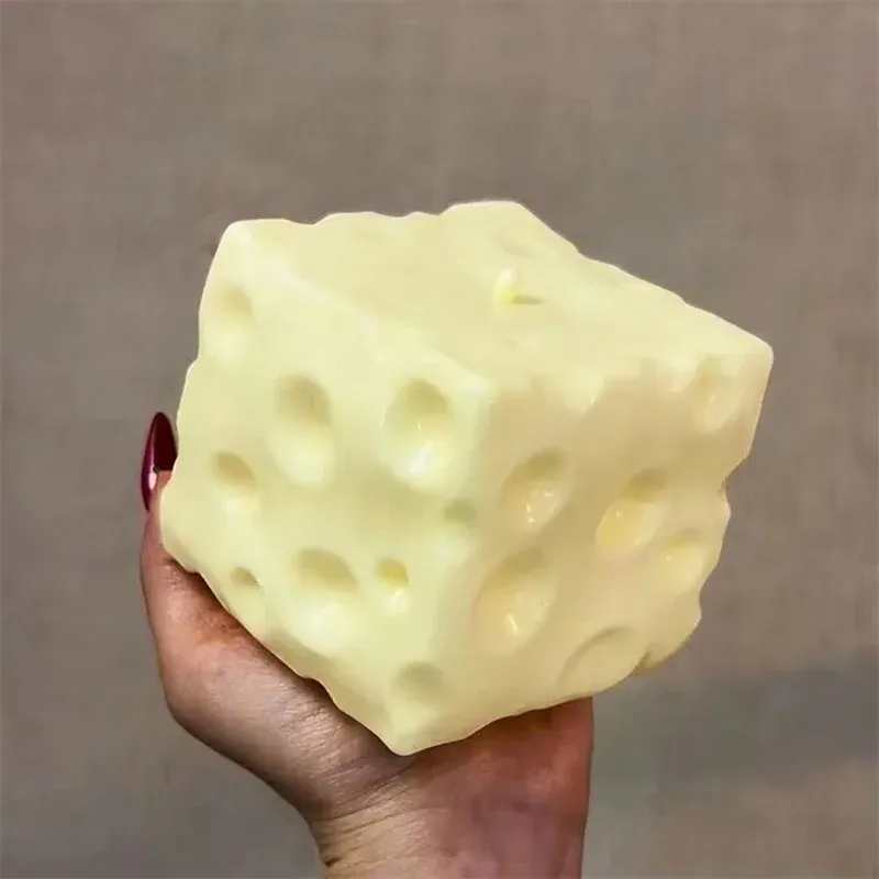 Jumbo Käse-Würfel Stressball Großer Formbarer Käse-Squeeze-Ball Nicht-Springender Fidget-Spielzeug ASMR Sensorisches Anti-Stress Festival-Geschenk