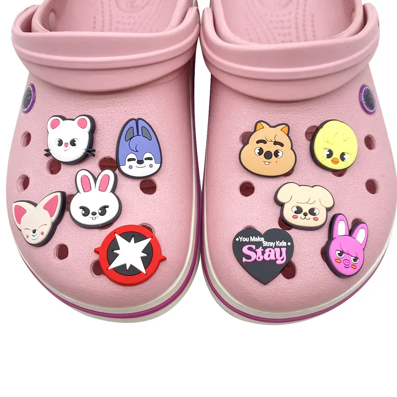 Das neueste Modell Skzoo Korean Team Schuhschnalle Loch Schuh Blume Diy Weichgummi Schuhzubehör Cartoon Zubehör Vielseitig