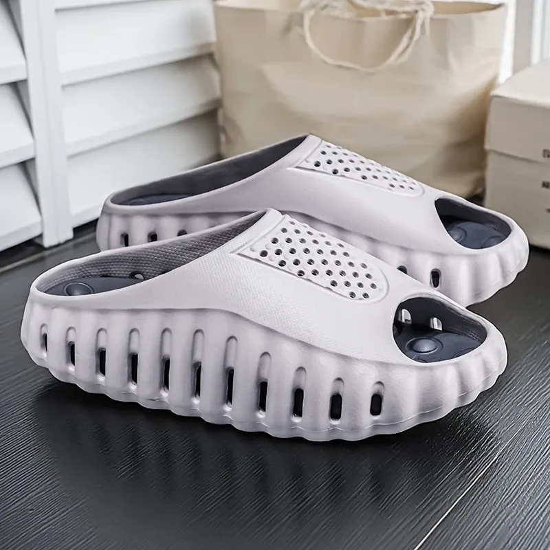Frühling Sommer Neue Herren-Massage-Hausschuhe für Drinnen und Draußen, Strand-Sandalen, Bequeme Freizeitschuhe, Herren-Hausschuhe