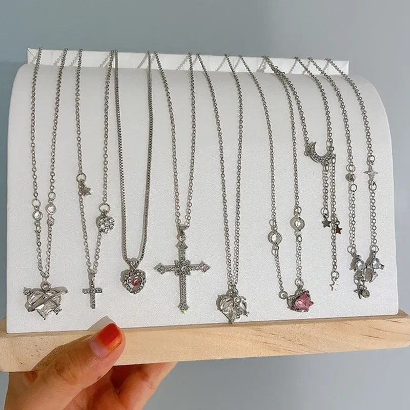 8 stücke Y2K Kristall Herz Bogen Kreuz Anhänger Halskette Set Für Frauen Mode Kpop Glänzende Schlüsselbein Kette Halsketten Süße Mädchen schmuck