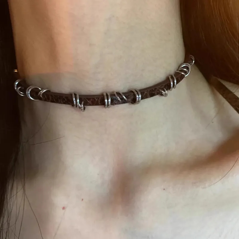Neue Punk-Trendige Gothic-Geometrie-Lederhalskette mit Kette für Damen und Herren, modischer Vintage-Schmuck, Y2K-EMO-Accessoires