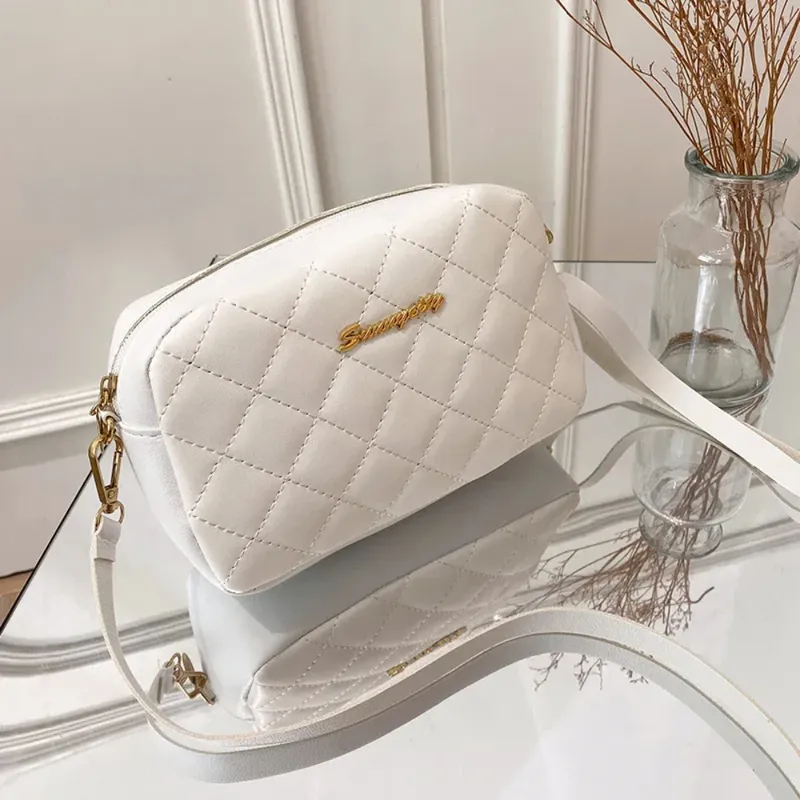 2024 quaste Kleine Umhängetasche Für Frauen Trend Lingge Stickerei Kamera Weibliche Schulter Tasche Mode Kette Damen Umhängetaschen