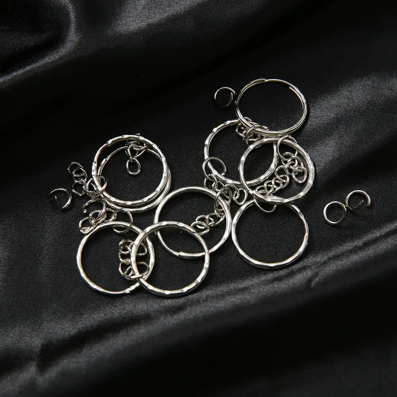 10/50/100/200 Stück silberner Metall-Split-Schlüsselanhänger mit Kette, Biegeringe für DIY-Ergebnisse, die Schlüsselanhänger-Zubehör herstellen
