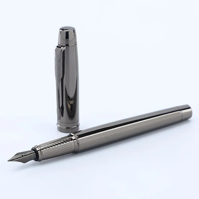 1 Stück silbergraue High-End-Business-Füllfederhalter, Lidium-Stiftspitze, mittlere Größe 0,5 mm. Für Schulklassenzimmer, Büro, täglicher Schreiben