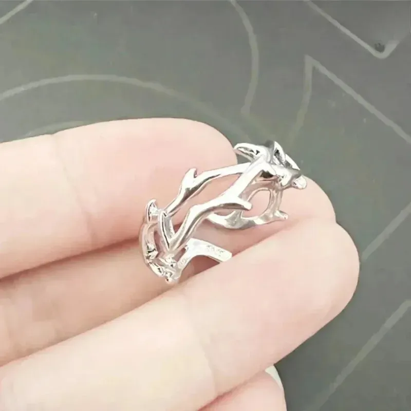 Vintage Ins-Style Ringe für Männer und Frauen mit Ästen und Dornen, Paarringe als Geschenke, Modisch und Persönlich im Y2k-Stil