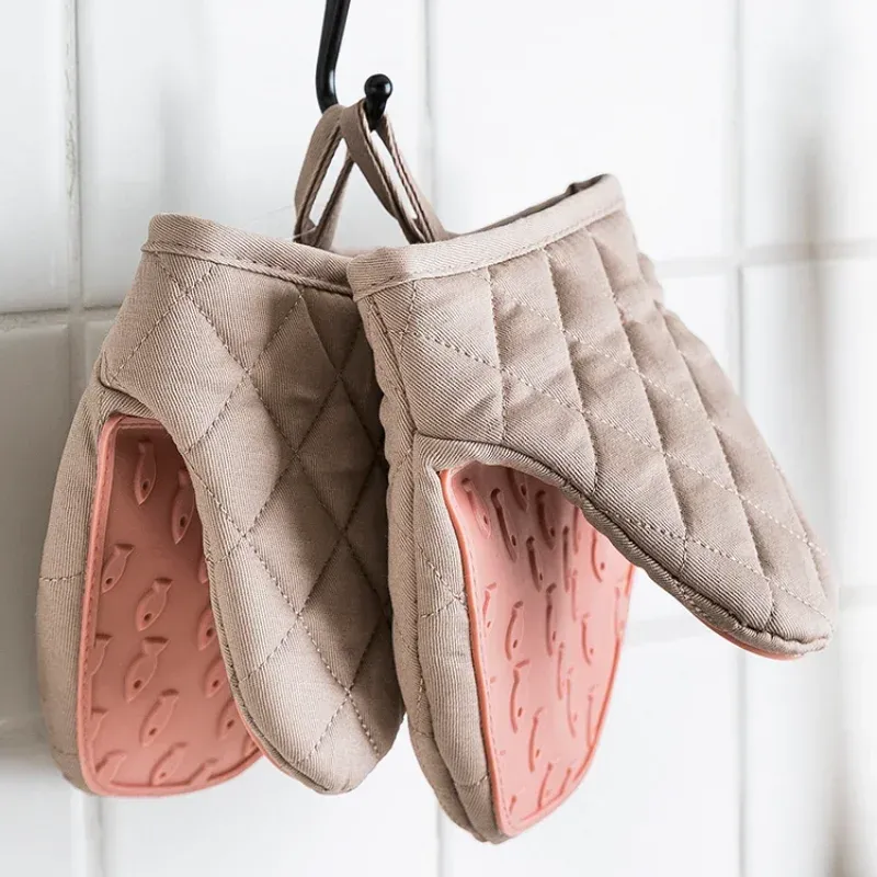 1PC Fisch Geformt Silikon Anti Verbrühungen Ofen Handschuhe Küche Silikon Handschuhe Tablett Teller Halter Ofen Handschuhe Mehrzweck Handschuhe