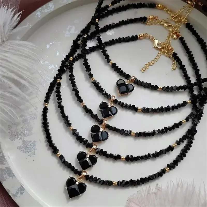 Mode Vintage Sexy Zirkon Herz Anhänger Halskette Für Frauen Weibliche Boho Geometrische Barock Transparent Kristall Kette Schmuck