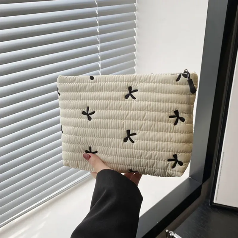 Niedliche Make-up-Tasche mit Reißverschluss, großes Fassungsvermögen, Kosmetiktasche, Stickerei, Schleife, Waschaufbewahrungstasche