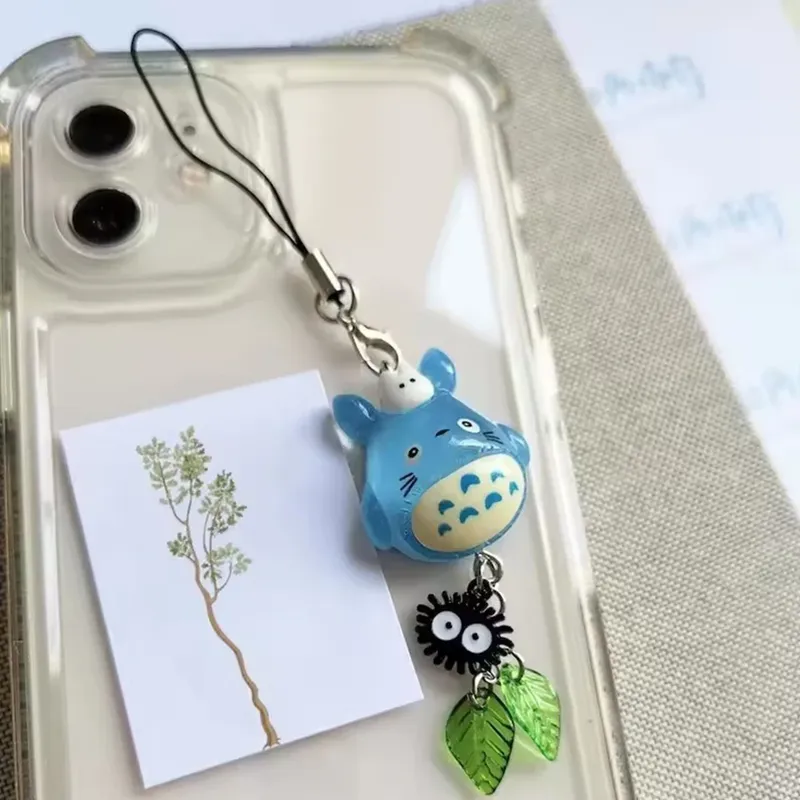 Kawaii blaue Tier Handyanhänger Kette Black Soot Sprite Schlüsselanhänger für Rucksack Anhänger Anime Handyanhänger